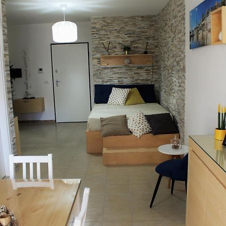 Casa Angelina Deluxe Suite Lecce Bagian luar foto
