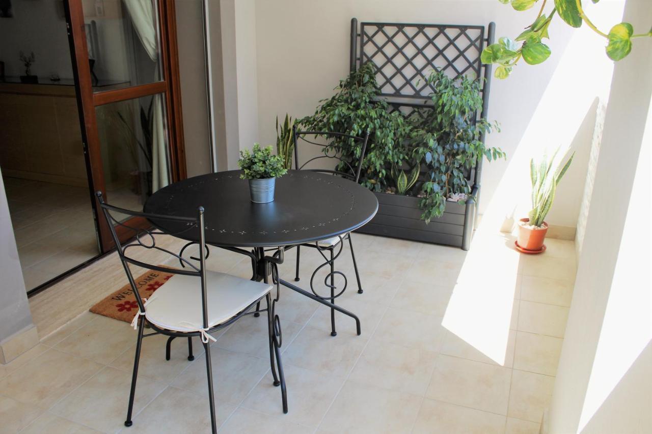 Casa Angelina Deluxe Suite Lecce Bagian luar foto